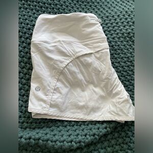 Lulu Lemon White Shorts | size 6